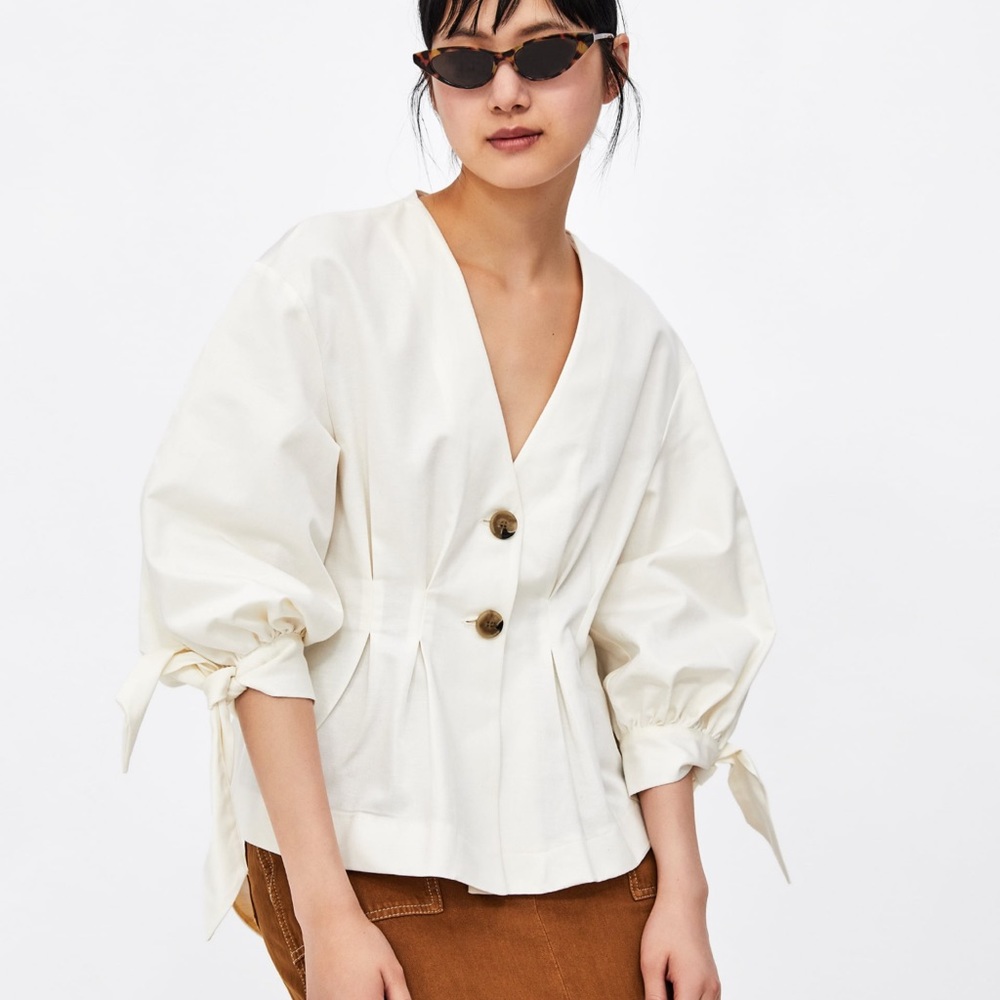 🎀 Zara pleated Linen Blouse